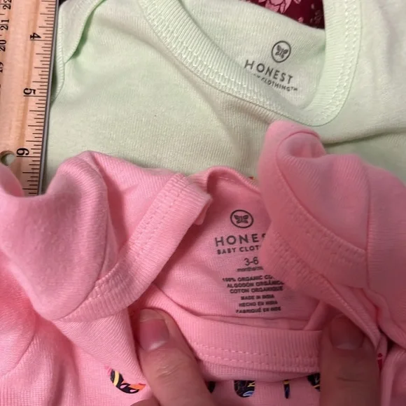 New four Honest Baby onesies New never worn, hand pressed hand created - Picture 6 of 16